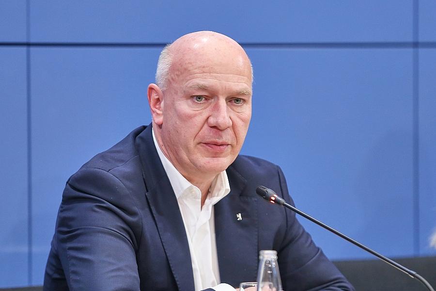 Kai Wegner: Schüler sollen sich nicht für Nahostkonflikt missbrauchen lassen – Wasserwerfer im Zweifel