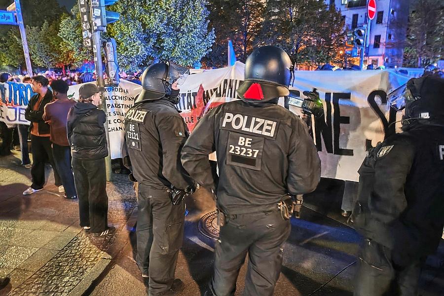 Großdemos am Samstag: Bundesregierung warnt vor extremistischen Einflüssen