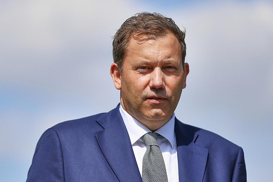 Lars Klingbeil: 188.000 Euro für Kosmetik und externe Fotografen seit Amtsantritt