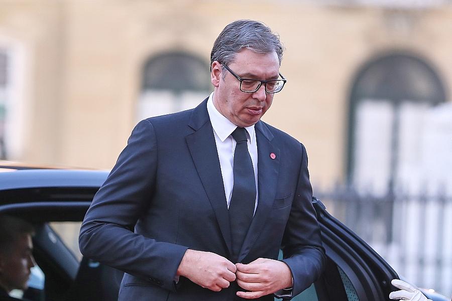 Serbien Wahl: Vucic räumt Niederlage ein, Studentenliste vor Regierungsbildung